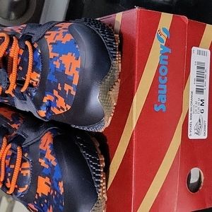 Saucony boys shoes